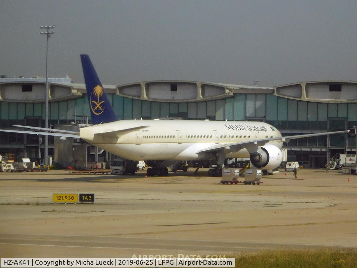 HZ-AK41, 2017 Boeing 777-368/ER C/N 62761, At Charles de Gaulle