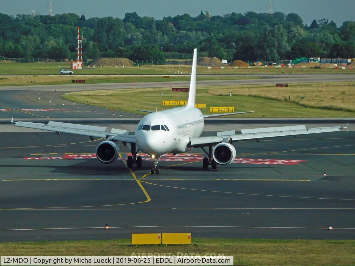 LZ-MDO, 1998 Airbus A320-214 C/N 0879, At Düsseldorf