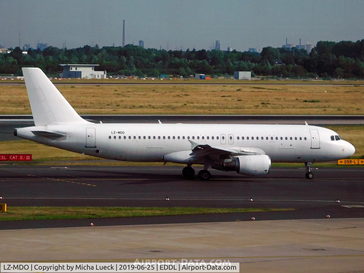 LZ-MDO, 1998 Airbus A320-214 C/N 0879, At Düsseldorf