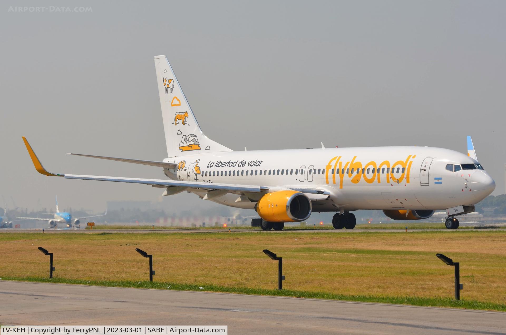 LV-KEH, 2010 Boeing 737-8U3 C/N 30150, Flybondi B738 taxying for departure