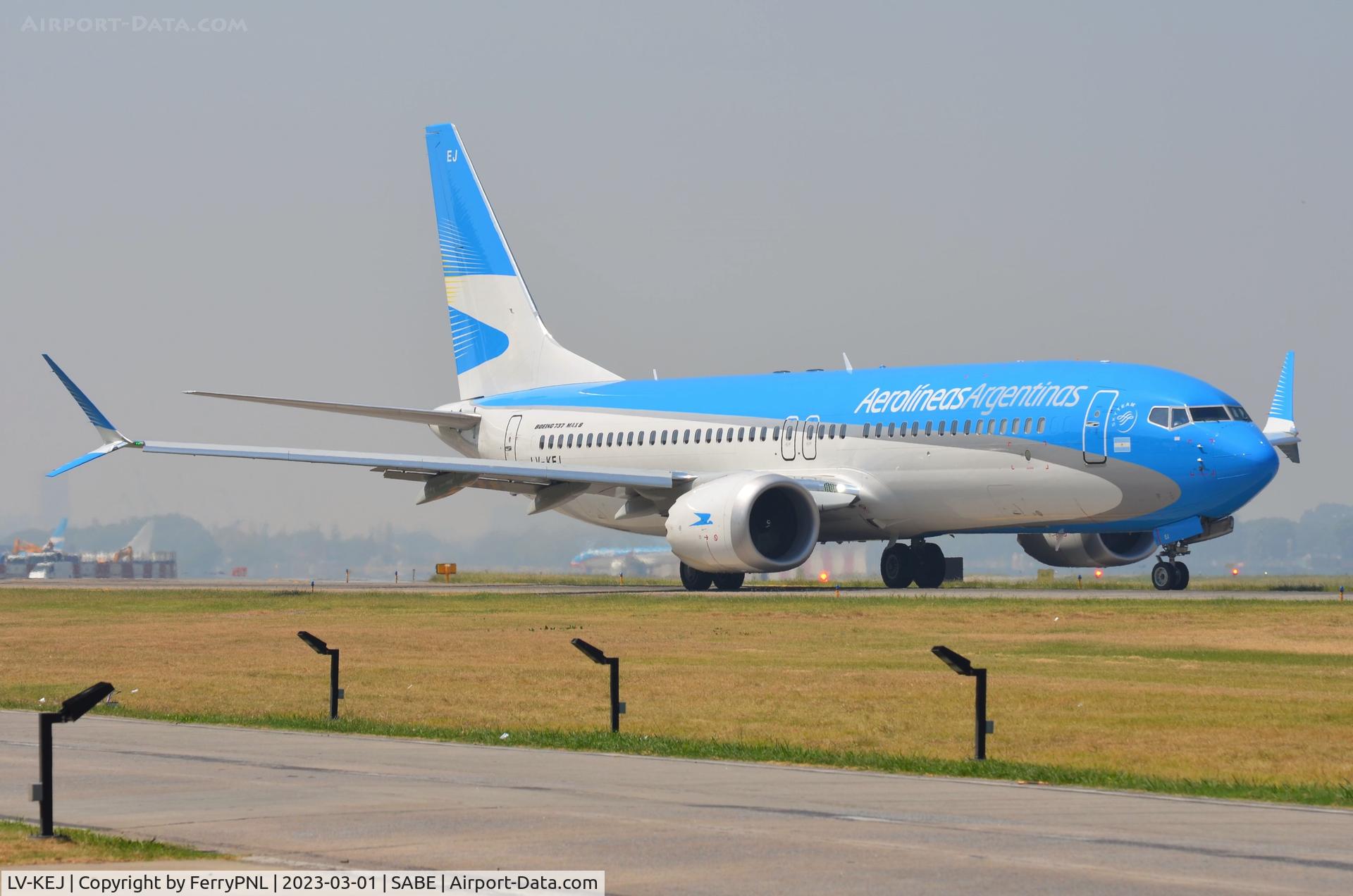 LV-KEJ, 2021 Boeing 737 MAX 8 C/N 43321, Aerolineas Argentinas B738 Max taxying for departure