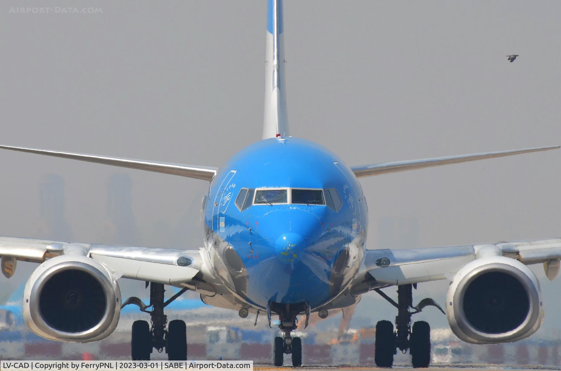 LV-CAD, 2006 Boeing 737-76N C/N 32680, AR B737 head on