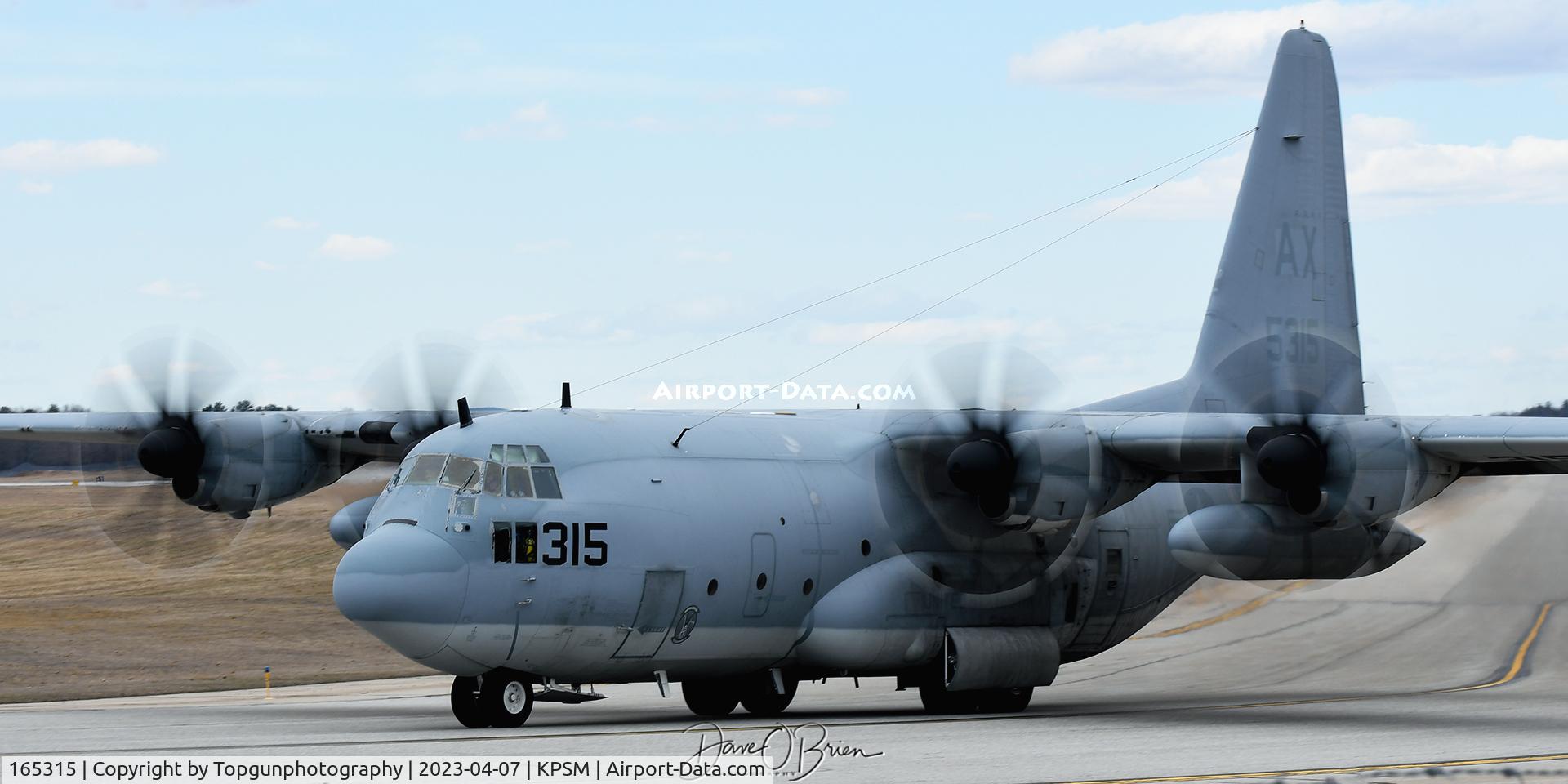 165315, 1994 Lockheed C-130T Hercules C/N 382-5385, CONVOY3530 in and out for a quick gas & go
