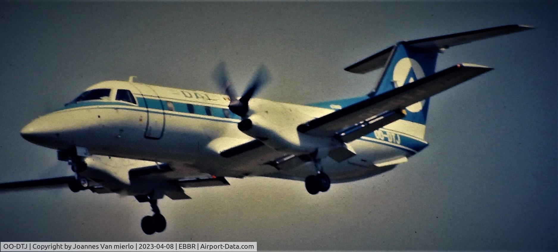 OO-DTJ, 1989 Embraer EMB-120ER Brasilia C/N 120123, Slide scan