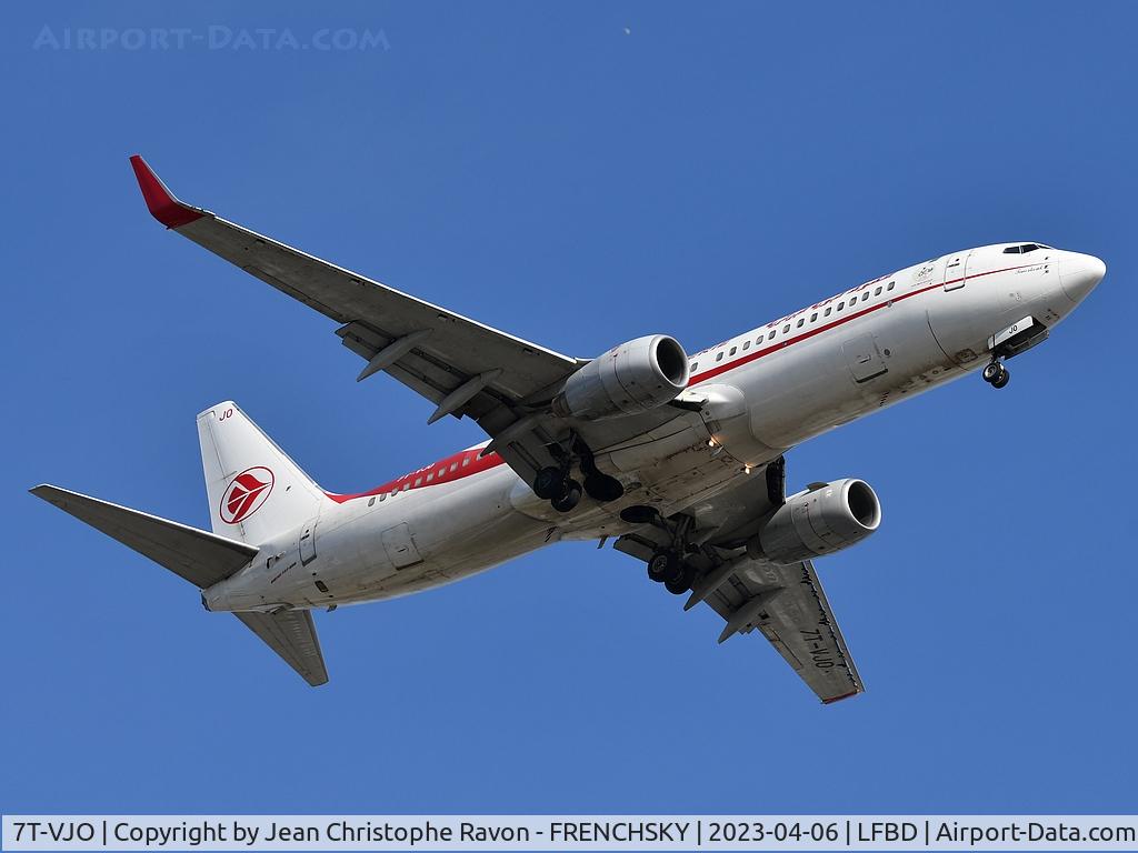 7T-VJO, 2001 Boeing 737-8D6 C/N 30207, AH1192 Oran to Bordeaux