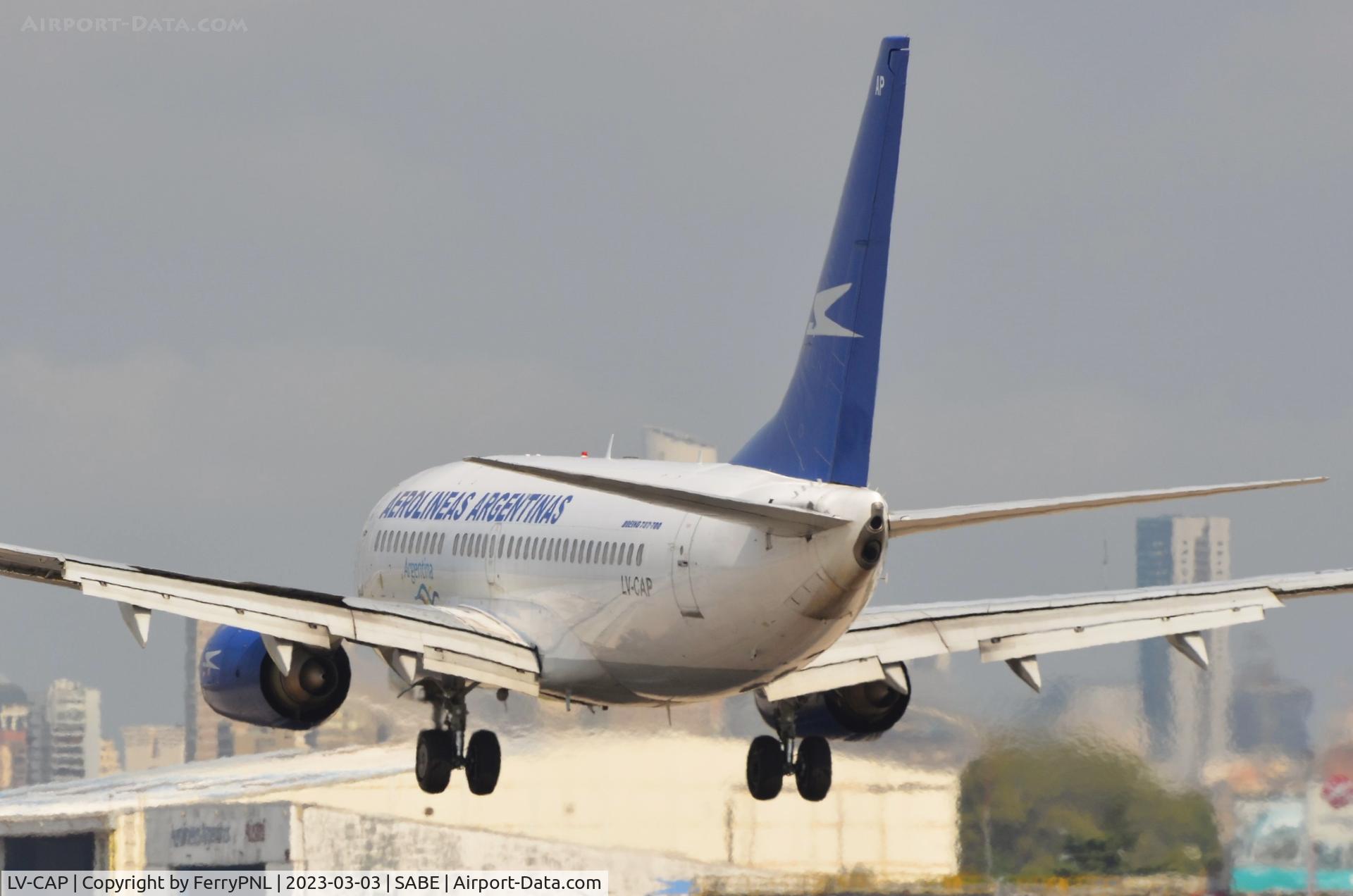 LV-CAP, 2005 Boeing 737-76N C/N 32695, Landing of AR B737