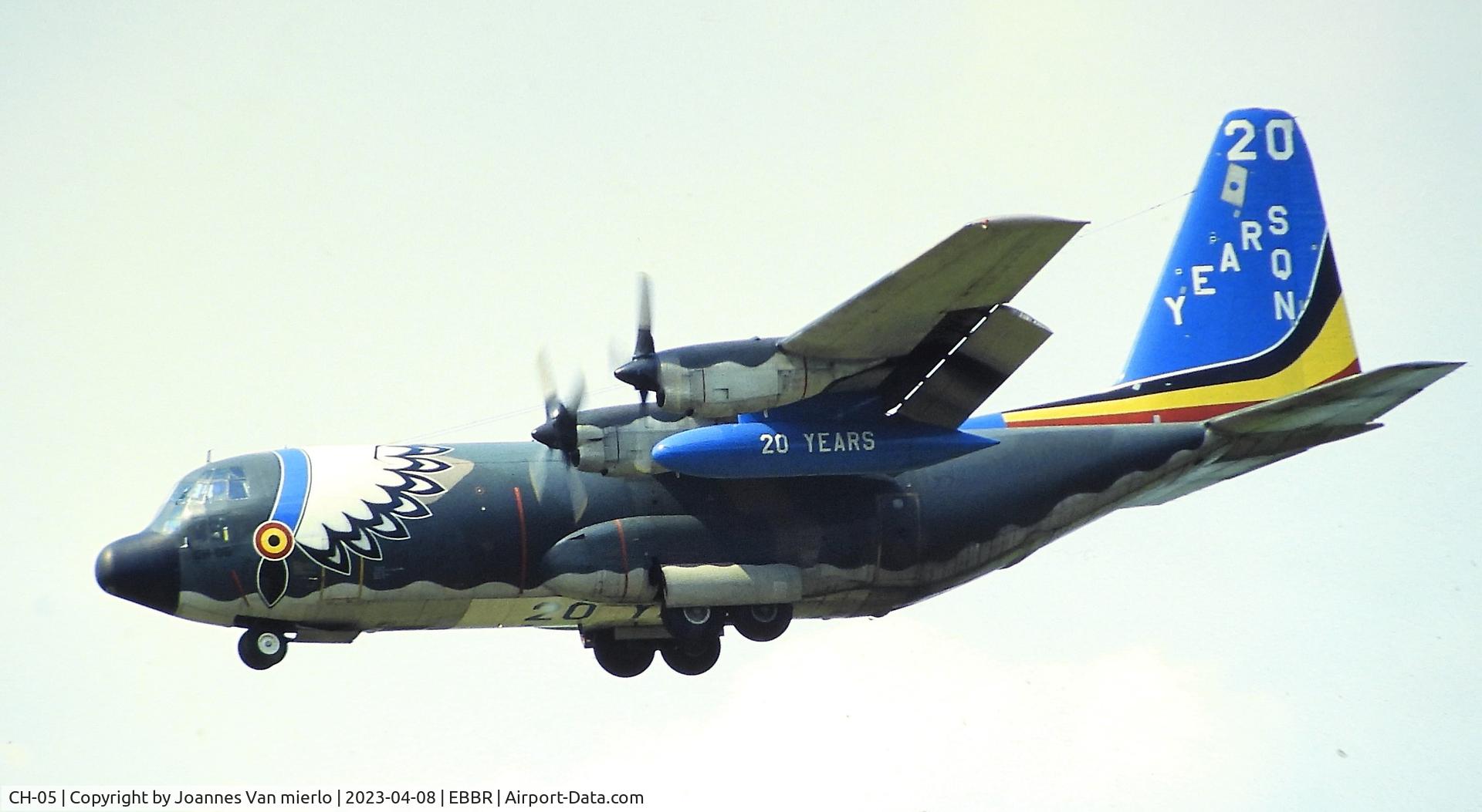 CH-05, 1972 Lockheed C-130H Hercules C/N 382-4470, Slide scan