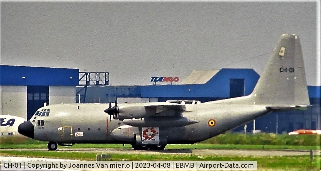 CH-01, 1971 Lockheed C-130H Hercules C/N 382-4455, Slide scan