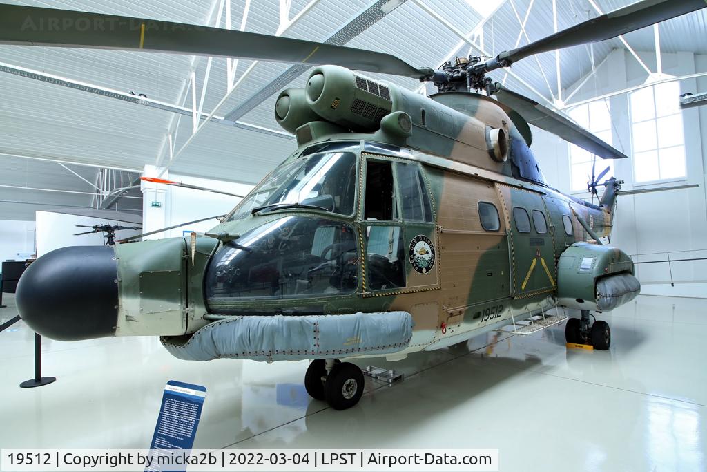 19512, Aerospatiale SA-330S Puma C/N 1065, Preserved