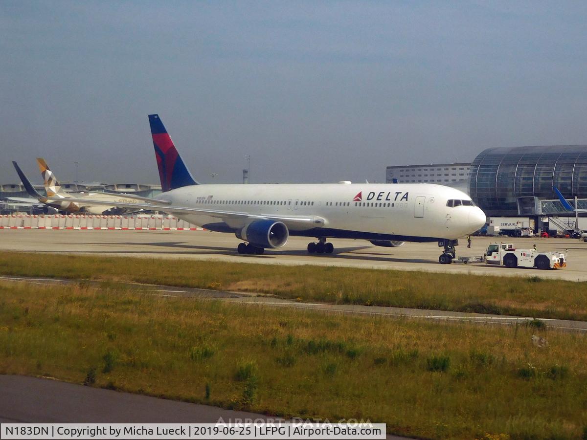 N183DN, 1993 Boeing 767-332 C/N 27110, At Charles de Gaulle