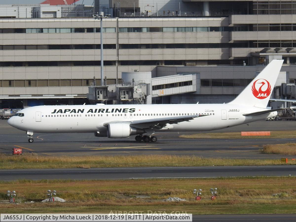 JA655J, 2011 Boeing 767-346/ER C/N 40367, At Haneda