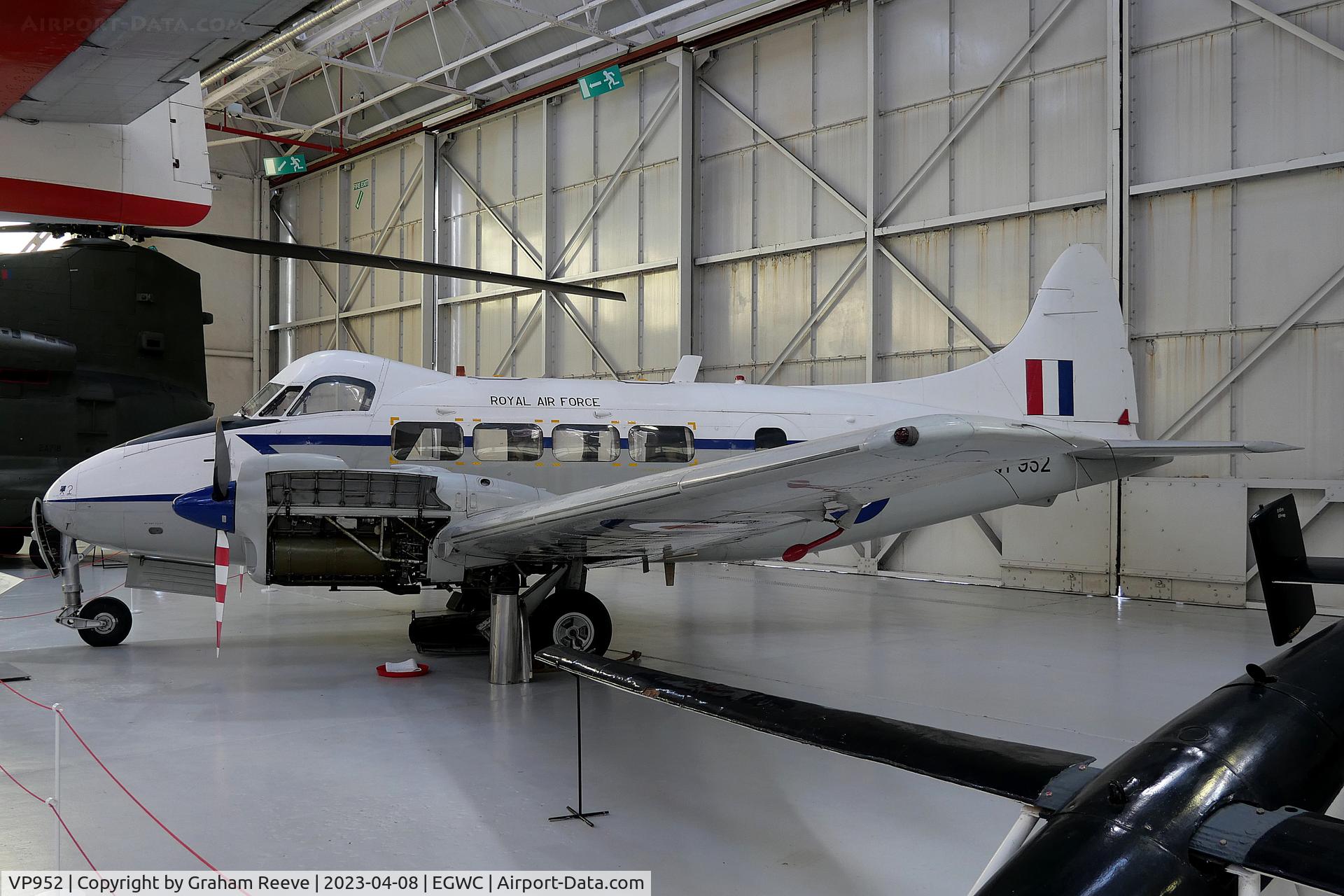 VP952, De Havilland DH-104 Devon C.2 C/N 04048, On display at the RAF Museum, Cosford.