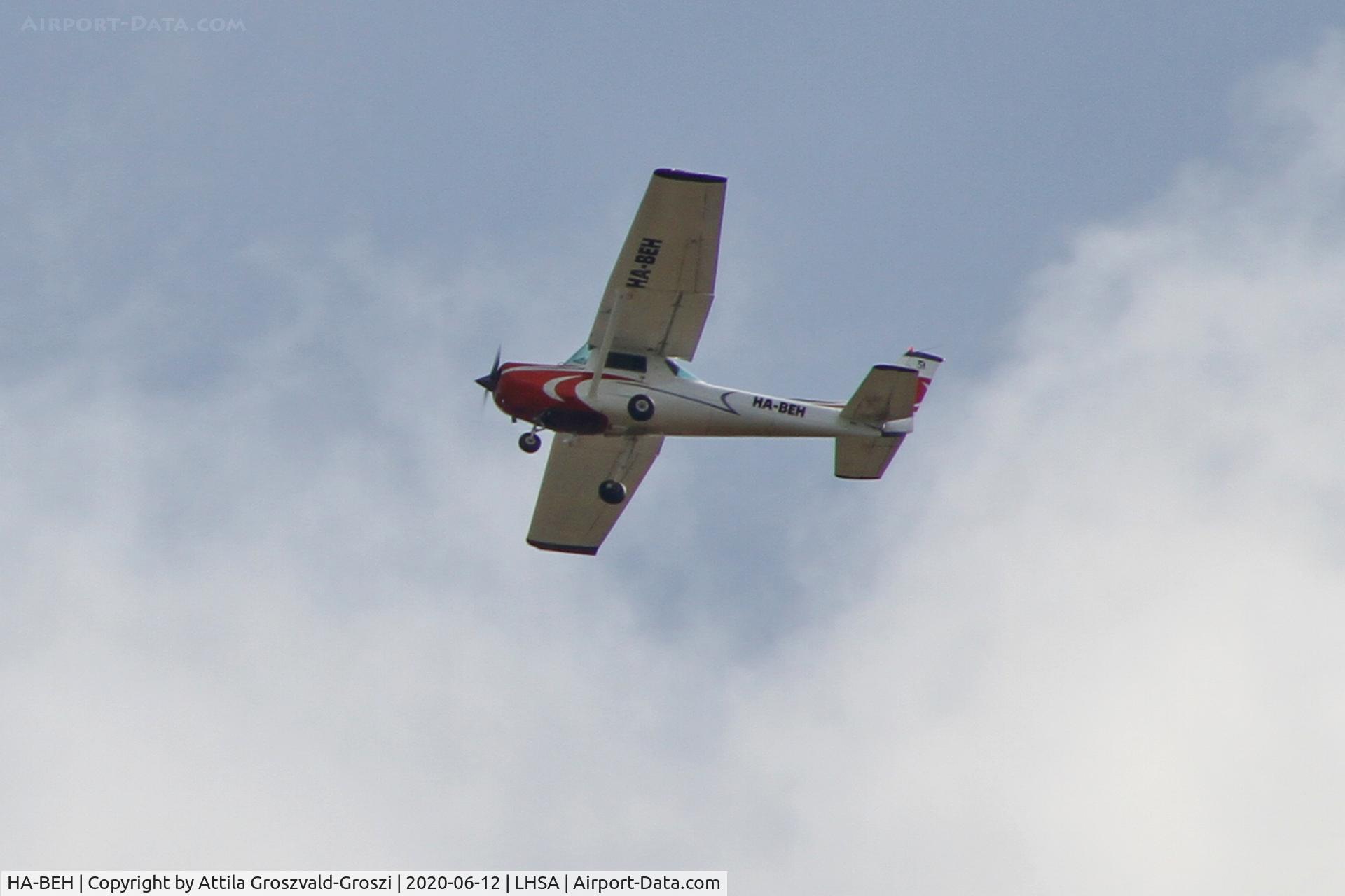 HA-BEH, Cessna 152 C/N 15285793, LHSA - in the airspace of Szentkirályszabadja airport, Hungary