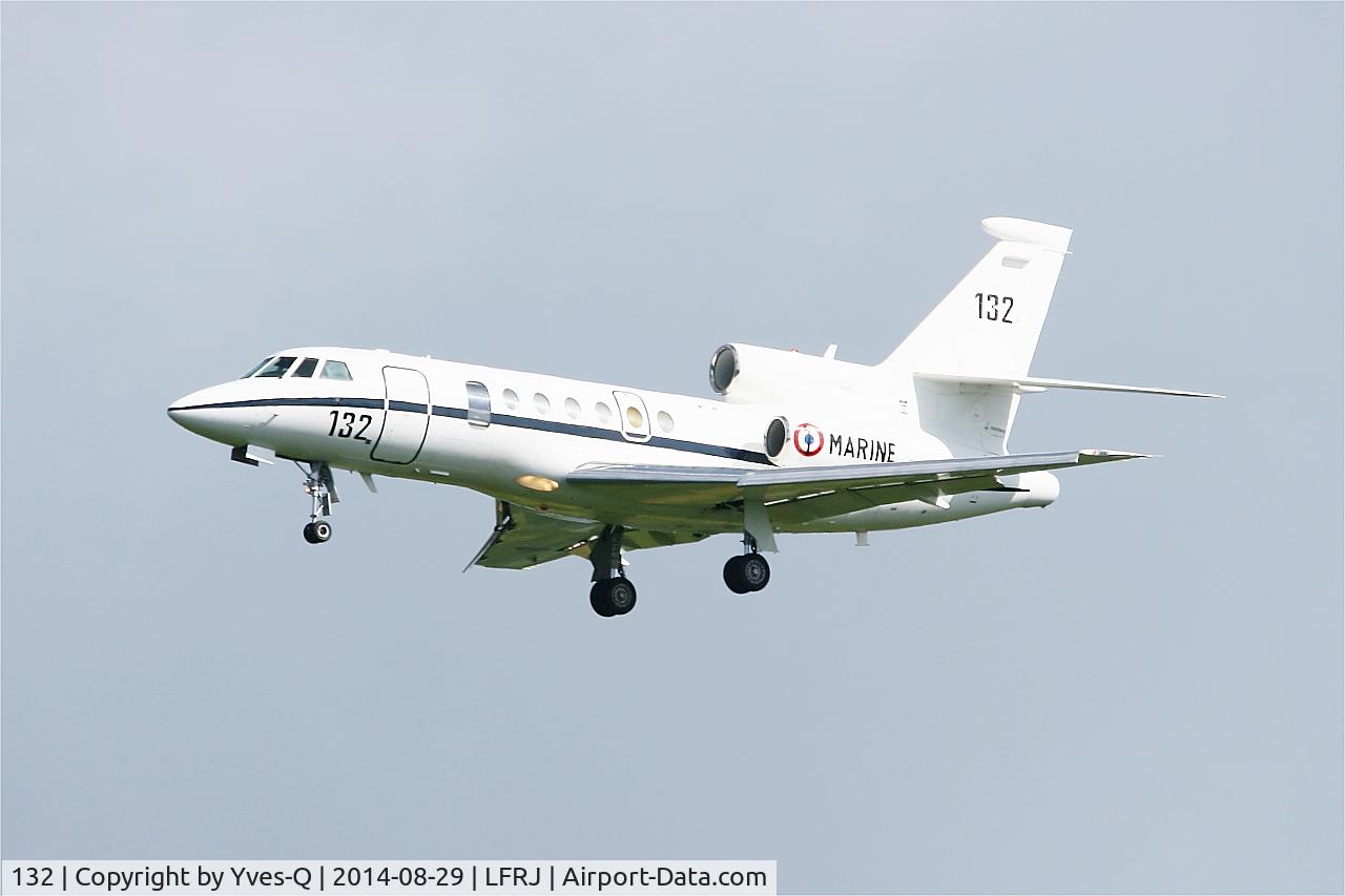 132, 1983 Dassault Falcon 50 Surmar C/N 132, Dassault Falcon 50 Surmar, On final rwy 26, Landivisiau Naval Air Base (LFRJ)