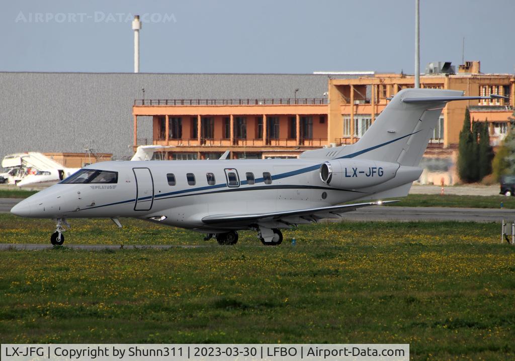 LX-JFG, 2018 Pilatus PC-24 C/N 104, Lining up rwy 32R for departure...