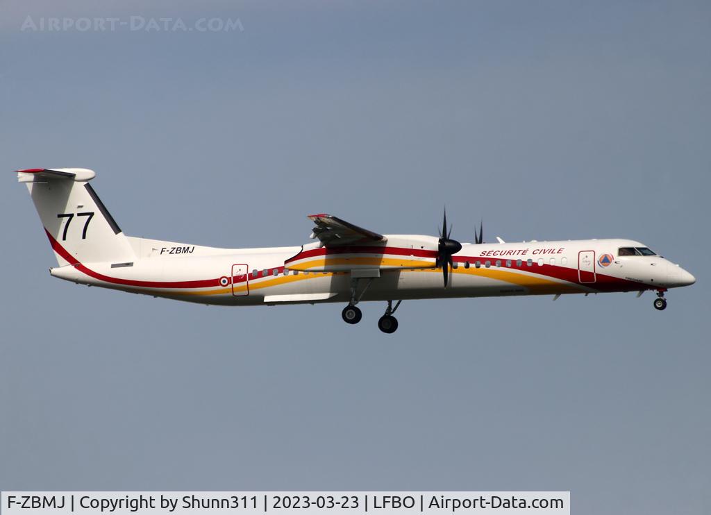 F-ZBMJ, 2020 De Havilland Canada DHC-8-402Q-MR Dash 8 Dash 8 C/N 4609, Landing rwy 14L in new c/s
