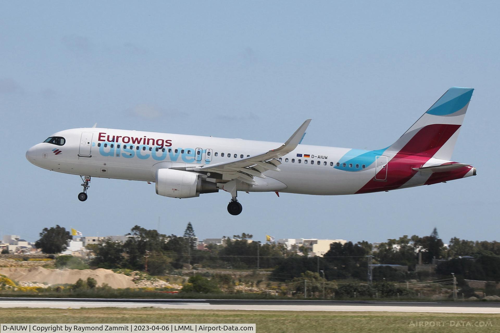 D-AIUW, 2016 Airbus A320-214 C/N 7251, A320 D-AIUW Eurowings Discover