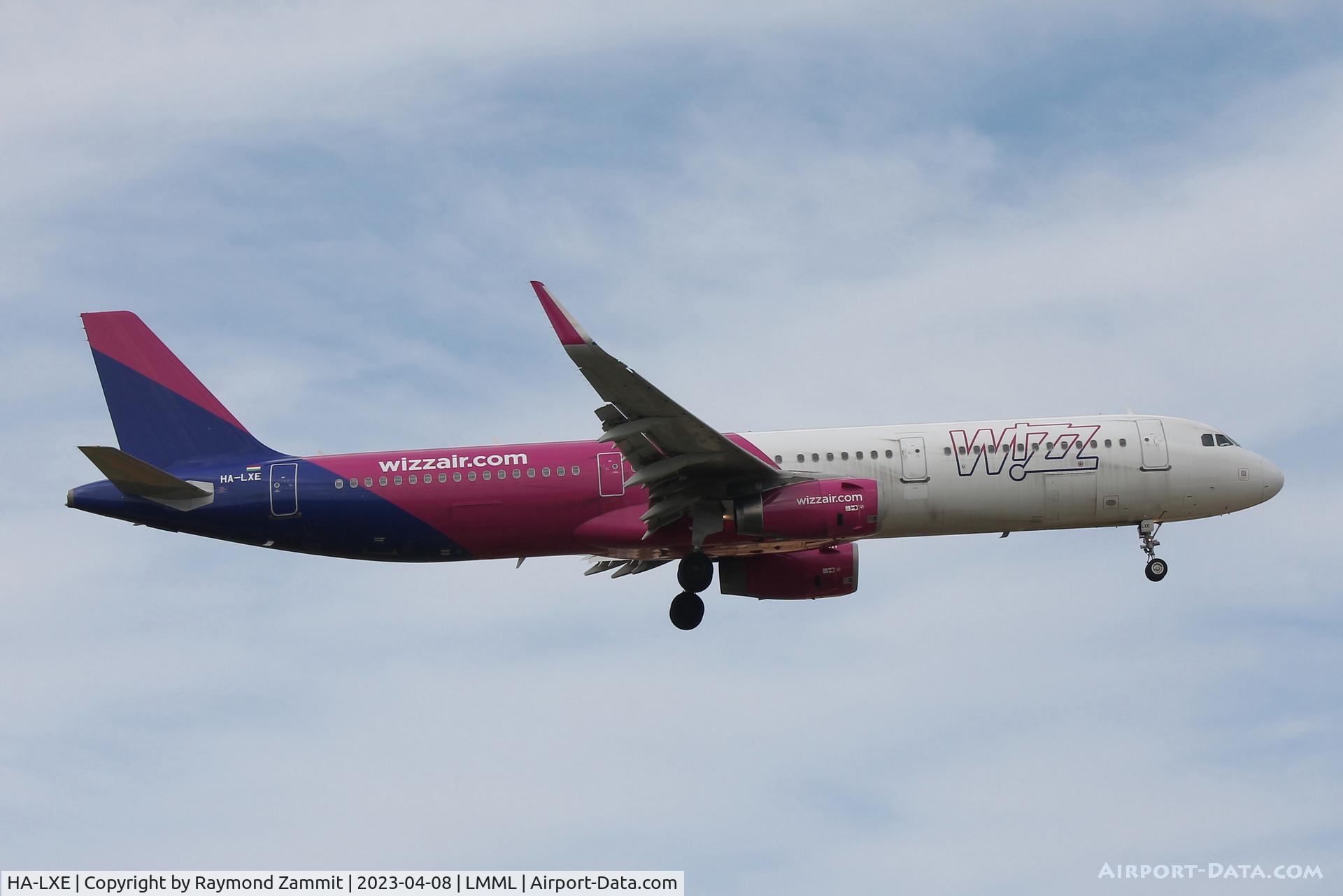 HA-LXE, 2016 Airbus A321-231 C/N 7114, A321 HA-LXE Wizzair