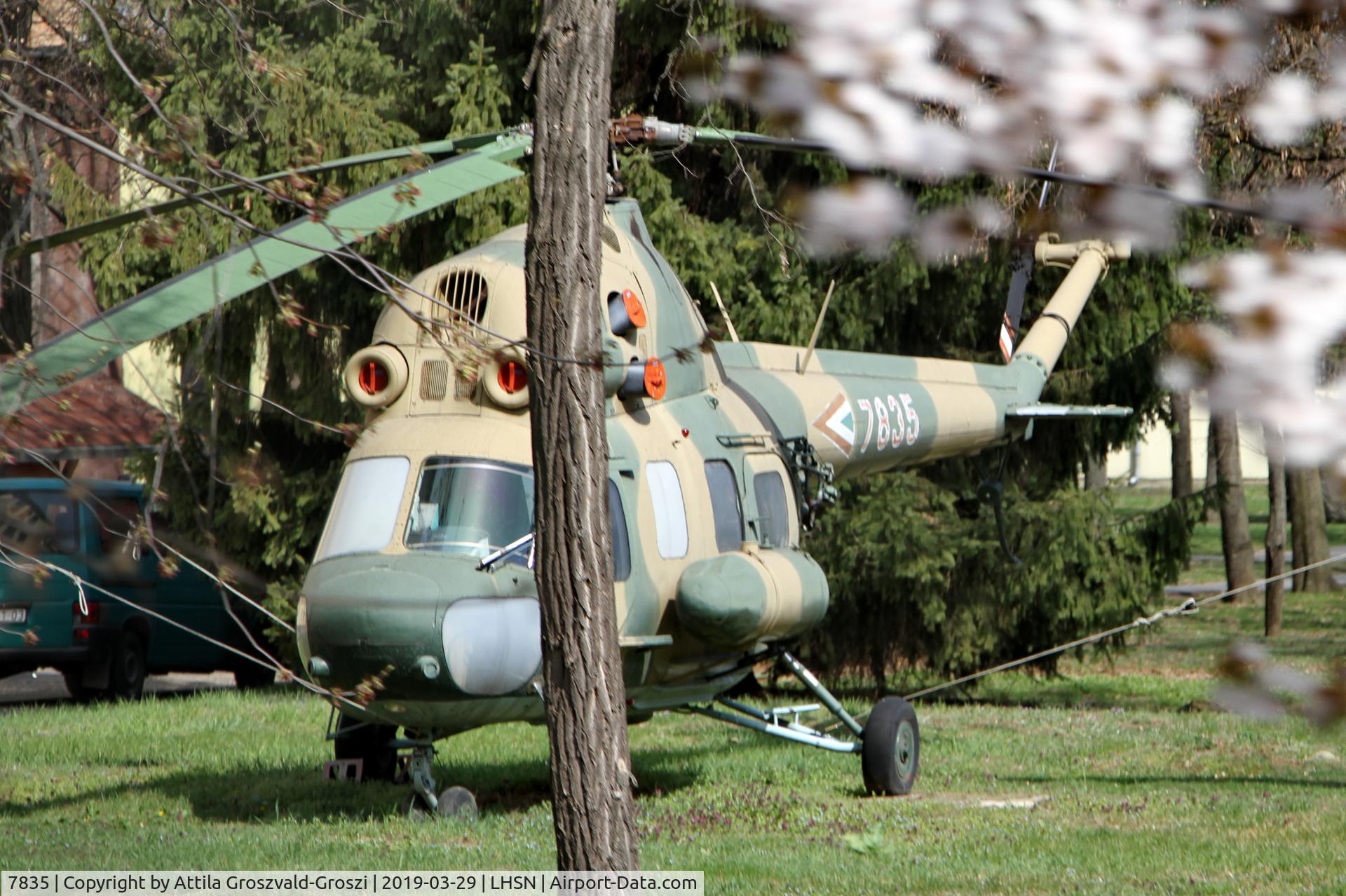 7835, 1982 WSK Swidnik Mi-2 Hoplite C/N 517835092, LHSN - MH 86. Szolnok Helikopter Bázis, Hungary