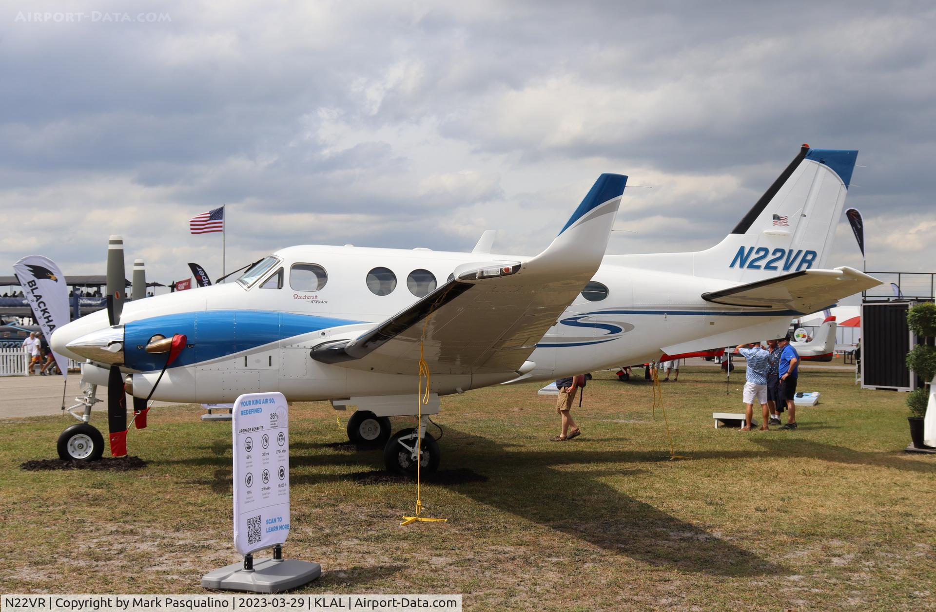 N22VR, 1997 Beech C90A King Air C/N LJ-1504, Beech C90A