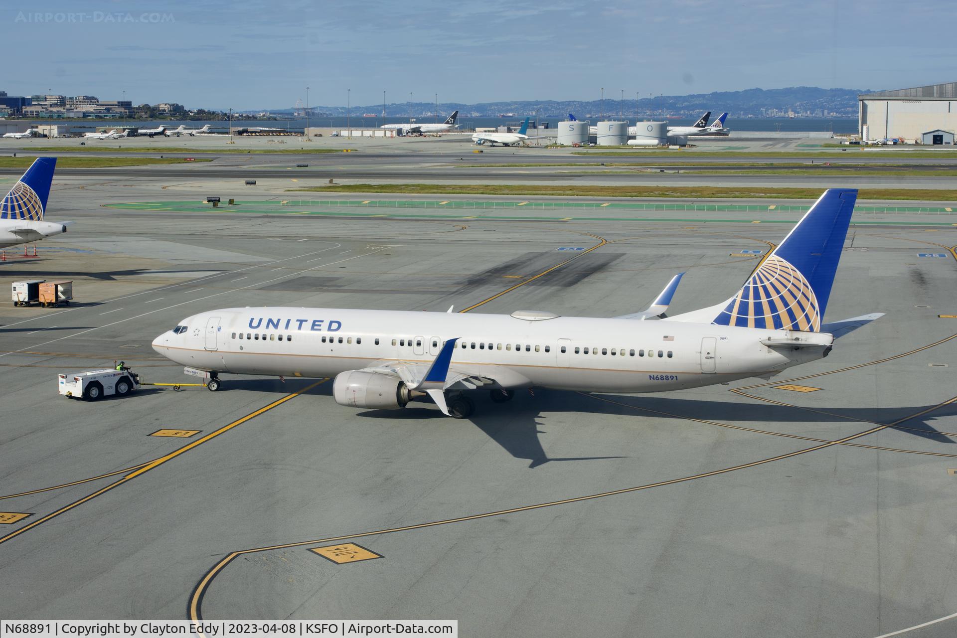 N68891, 2015 Boeing 737-924/ER C/N 42196, SFO 2023.