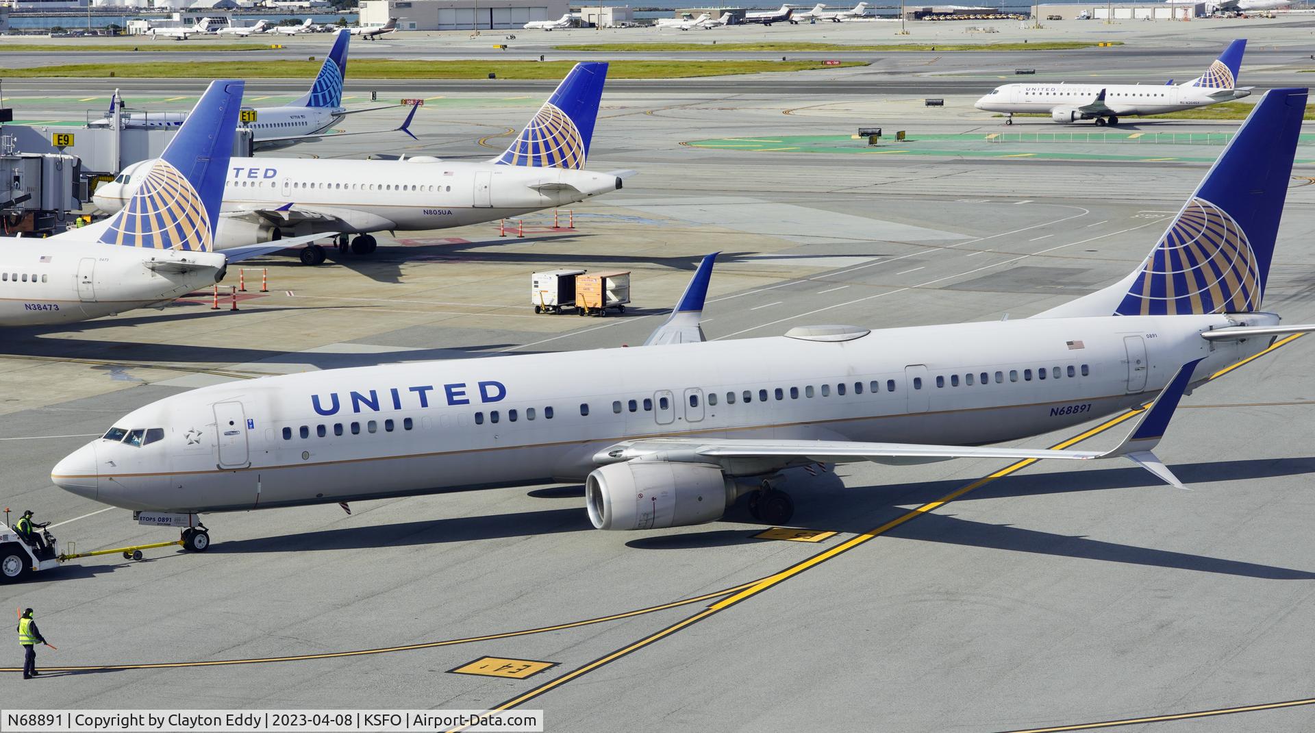 N68891, 2015 Boeing 737-924/ER C/N 42196, SFO 2023.