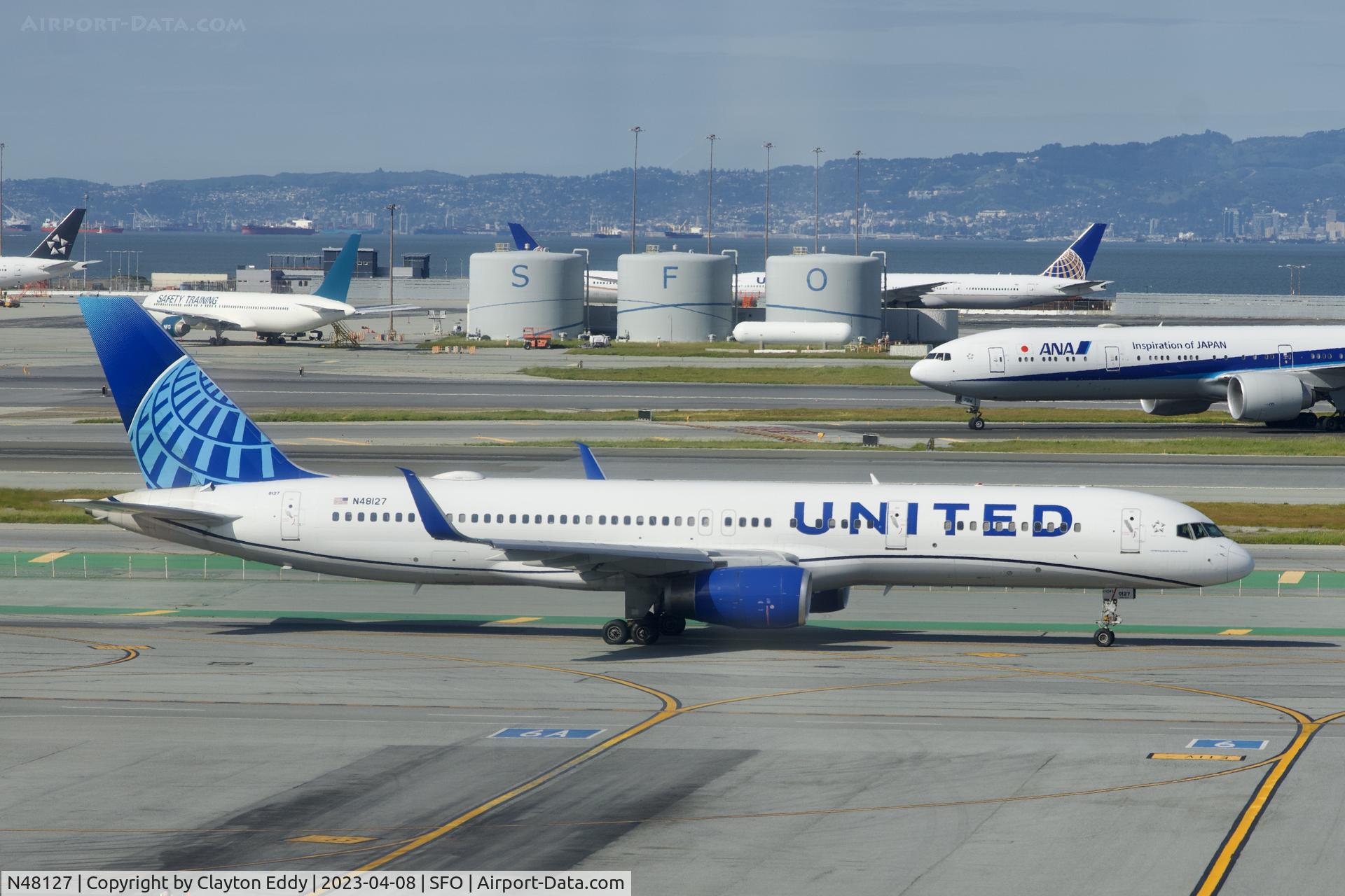 N48127, 1998 Boeing 757-224 C/N 28968, SFO 2023.
