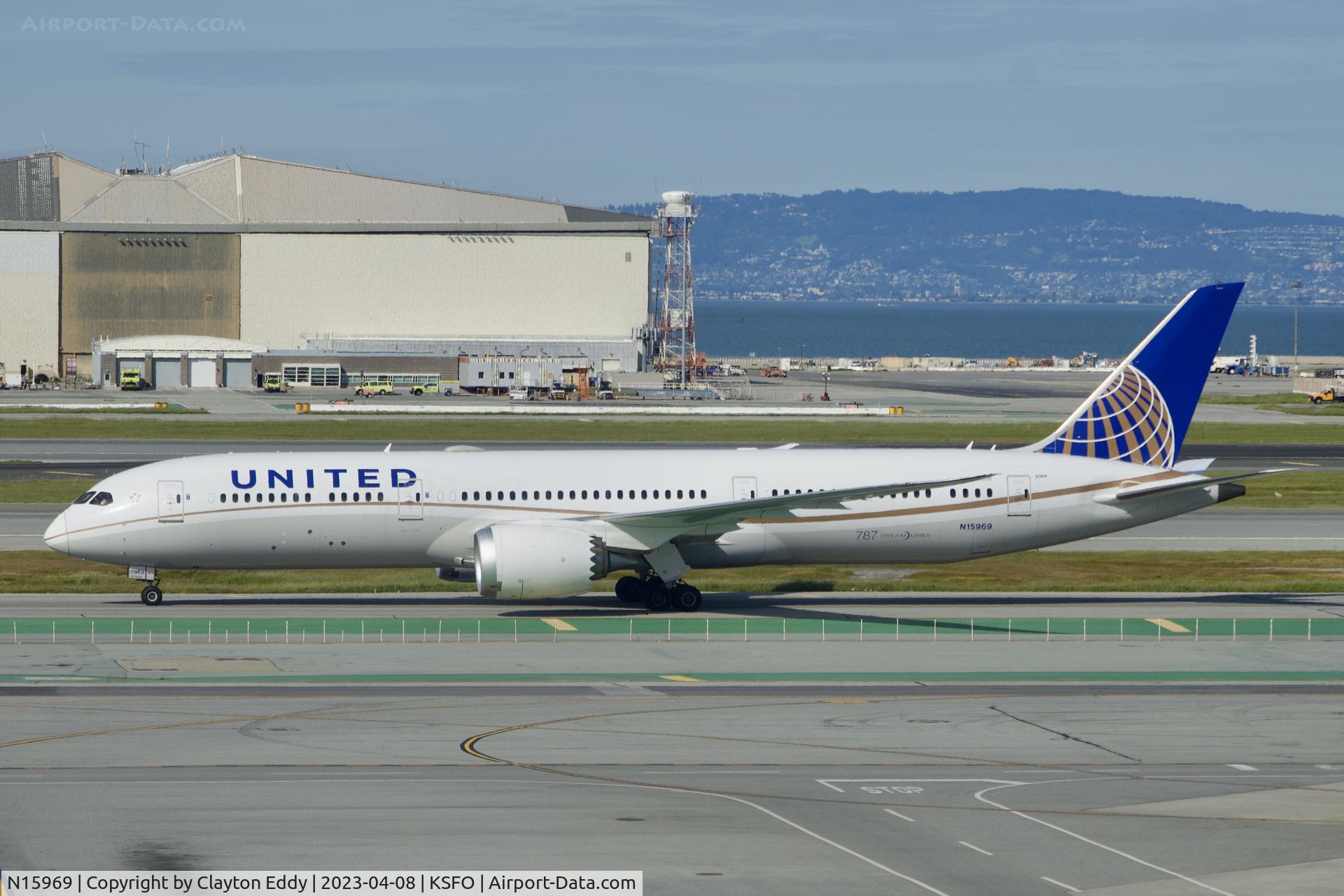 N15969, 2017 Boeing 787-9 Dreamliner C/N 60142, SFO 2023.