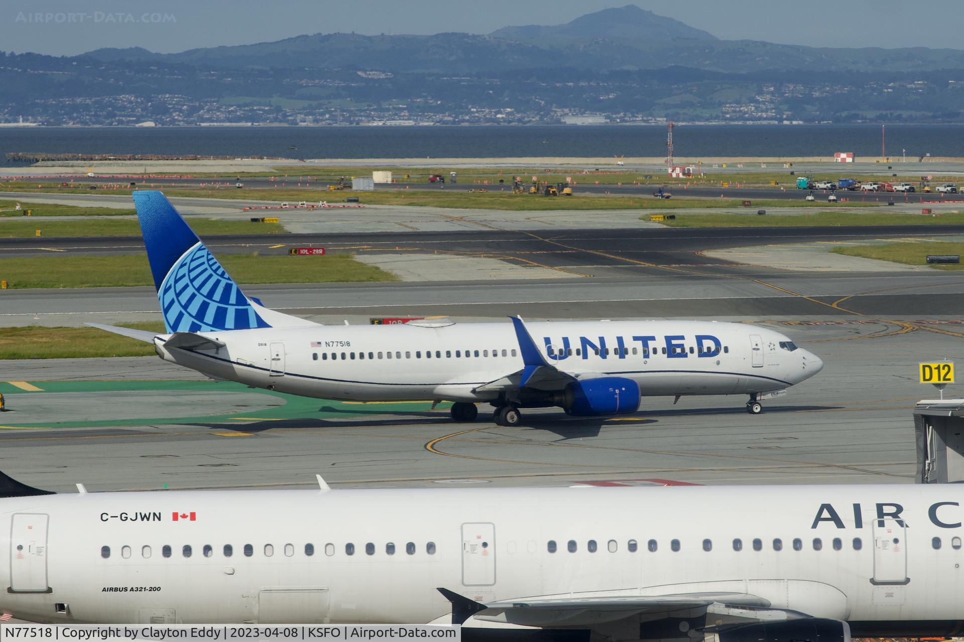 N77518, 2008 Boeing 737-824 C/N 31605, SFO 2023.