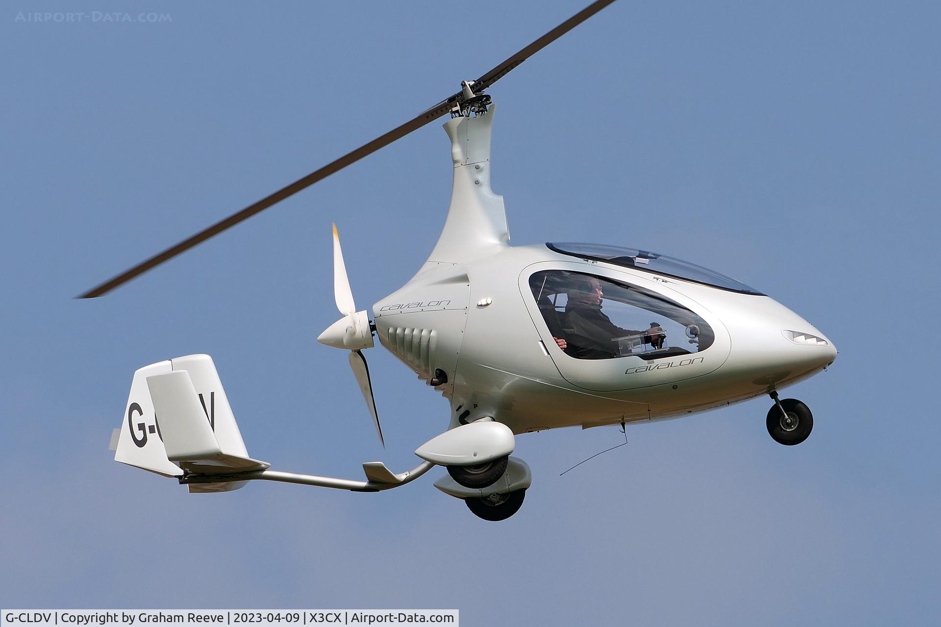 G-CLDV, 2019 AutoGyro Cavalon C/N RSUK/CVLN/032, Departing from Northrepps.