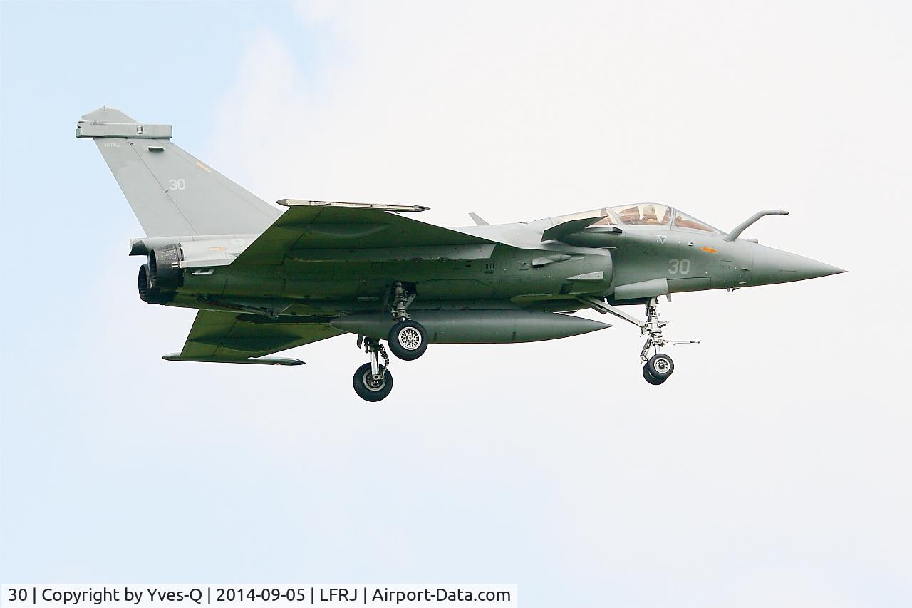 30, Dassault Rafale M C/N 30, Dassault Rafale M, On final rwy 08, Landivisiau naval air base (LFRJ-LDV)