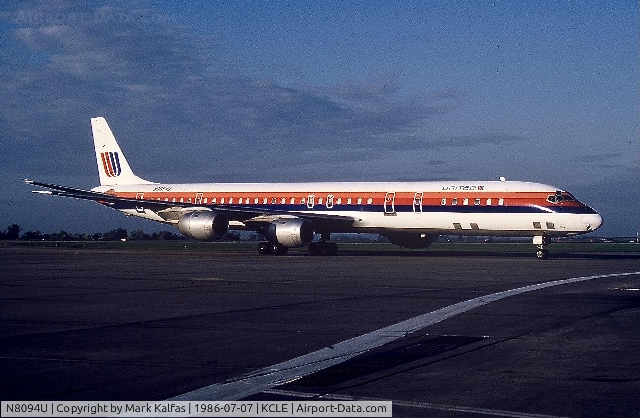 N8094U, 1968 Douglas DC-8-71F C/N 45998, United Airlines 1968 Douglas DC-8-71, N8094U taxiing out at CLE.