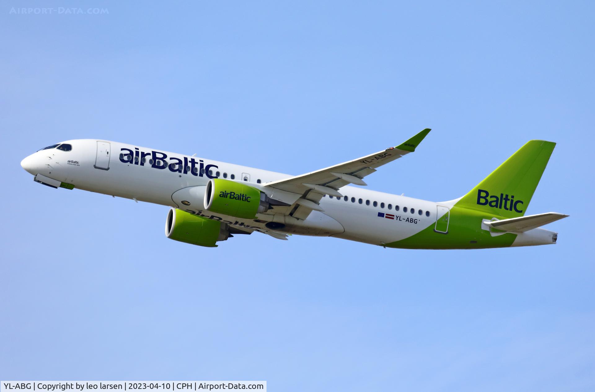 YL-ABG, 2022 Airbus A220-300 C/N 55154, Copenhagen 10.4.2023