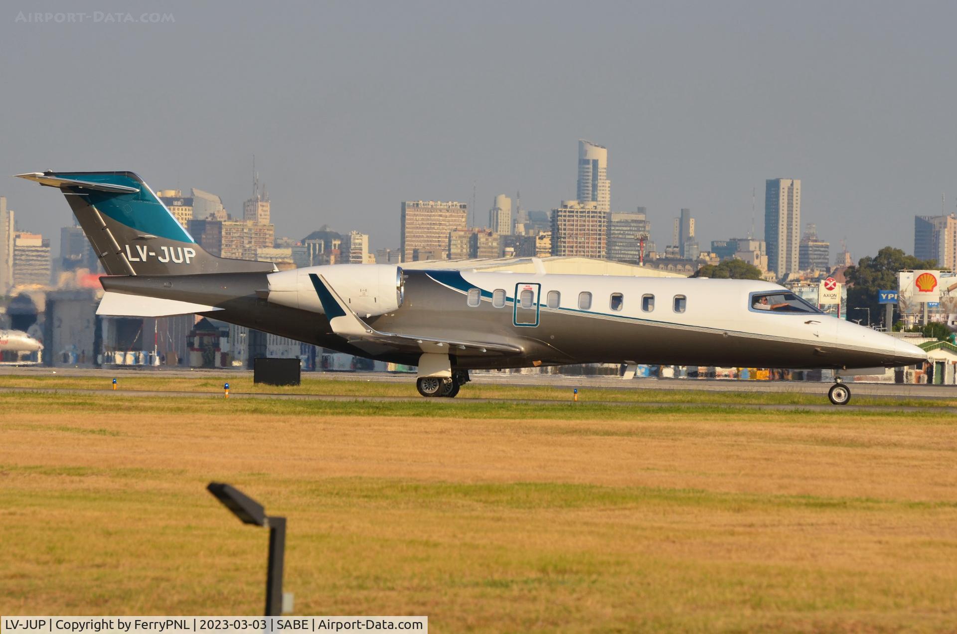 LV-JUP, 2003 Learjet 45 C/N 45-170, Learjet 45 taxying to the runwys
