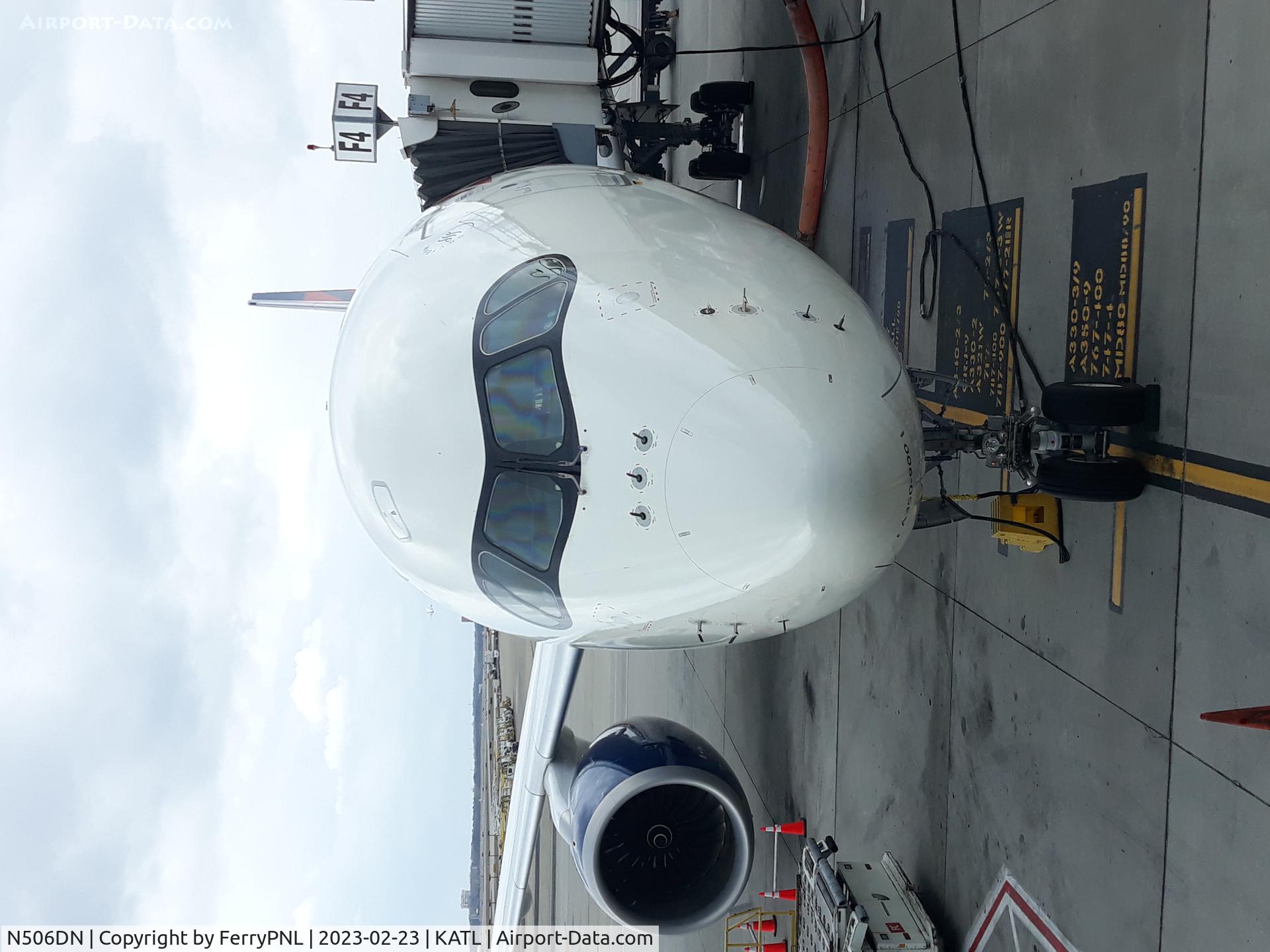 N506DN, 2017 Airbus A350-941 C/N 0175, A359 full frontal at F4
