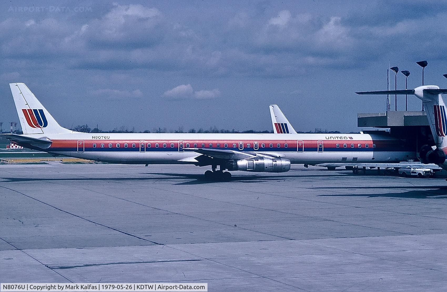 N8076U, 1968 Douglas DC-8-61 C/N 45941, United Airlines Douglas Dc-8-61, N8076 at DTW