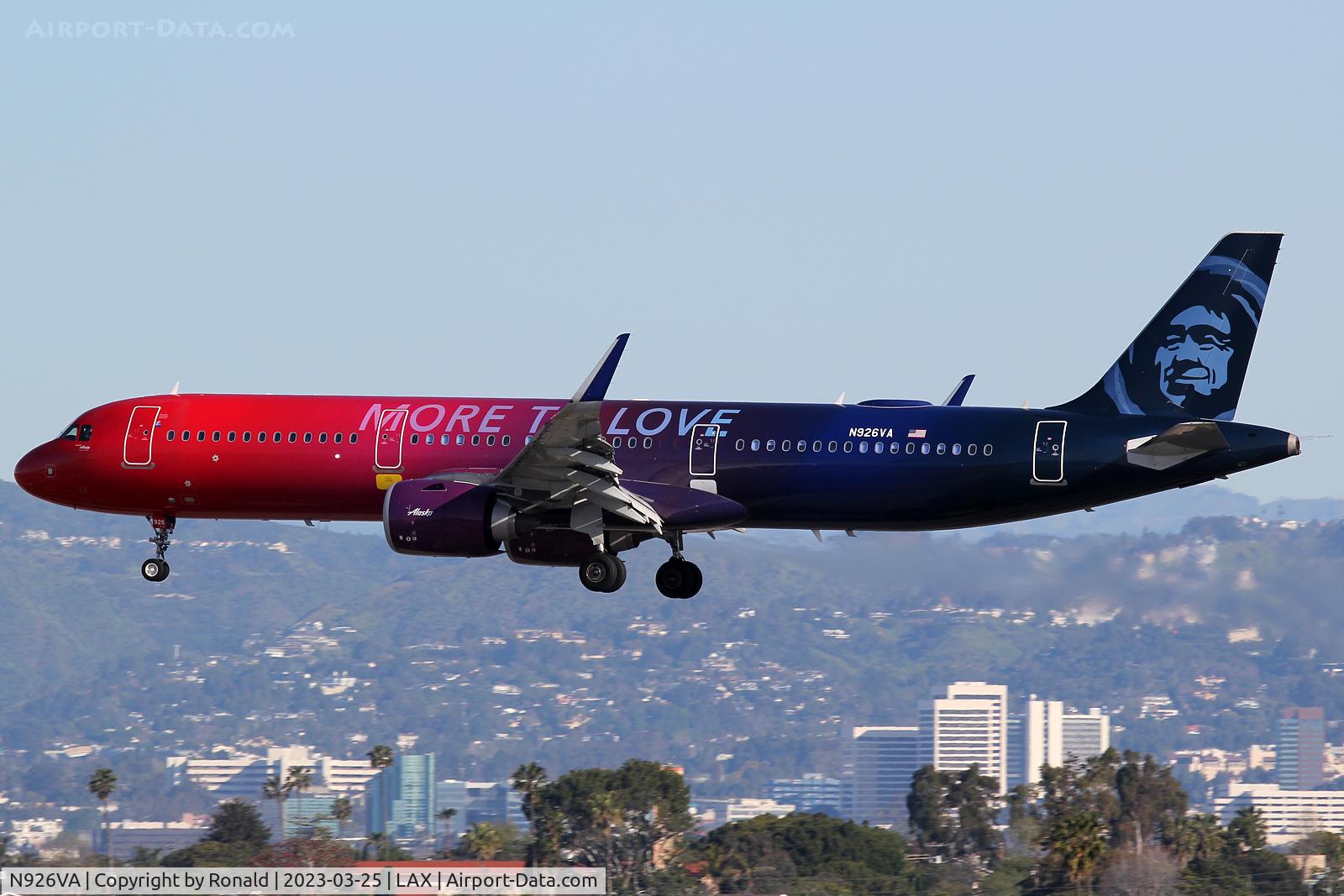 N926VA, 2018 Airbus A321-253N C/N 8120, at lax