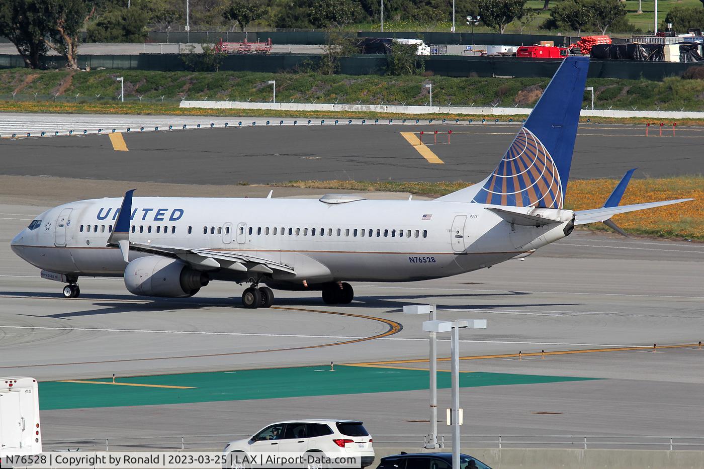 N76528, 2010 Boeing 737-824 C/N 31663, at lax