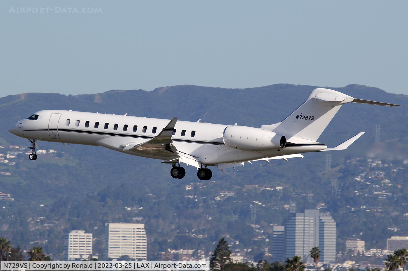 N729VS, 2019 Bombardier BD-700-2A12 Global 7500 C/N 70028, at lax