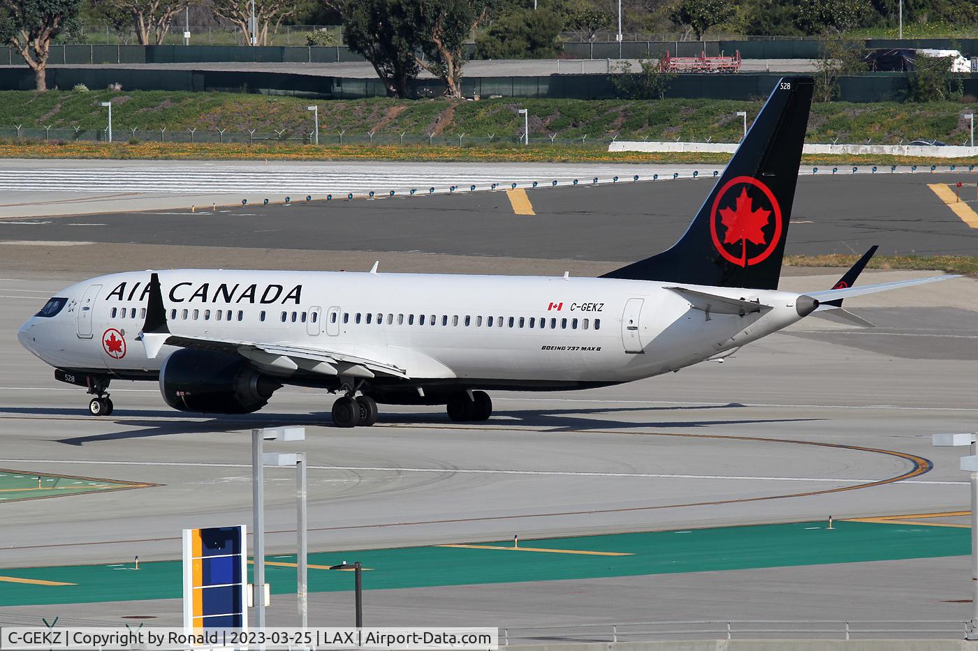 C-GEKZ, 2019 Boeing 737-8 MAX C/N 61236, at lax