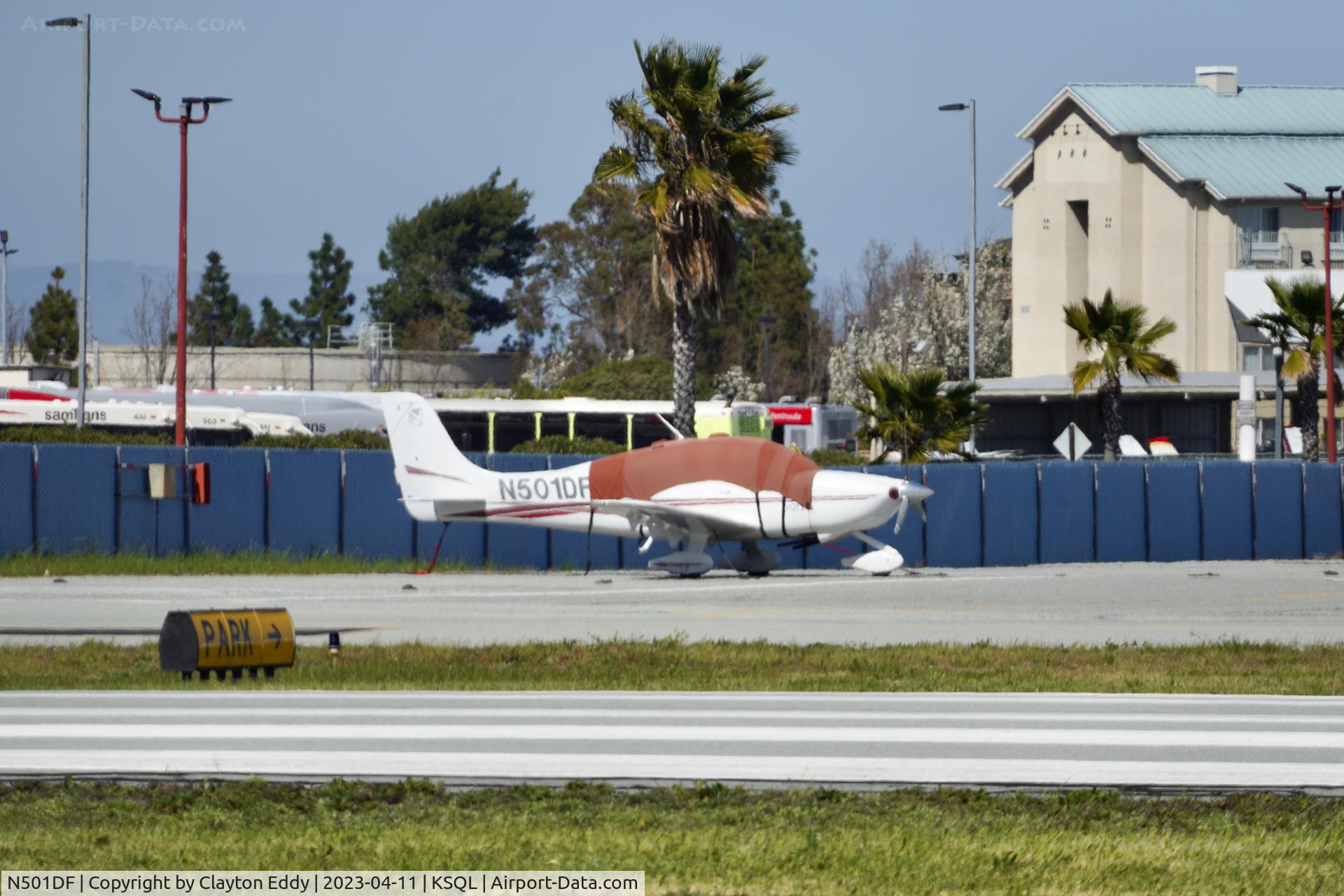 N501DF, 2002 Cirrus SR20 C/N 1173, San Carlos Airport in California 2023.