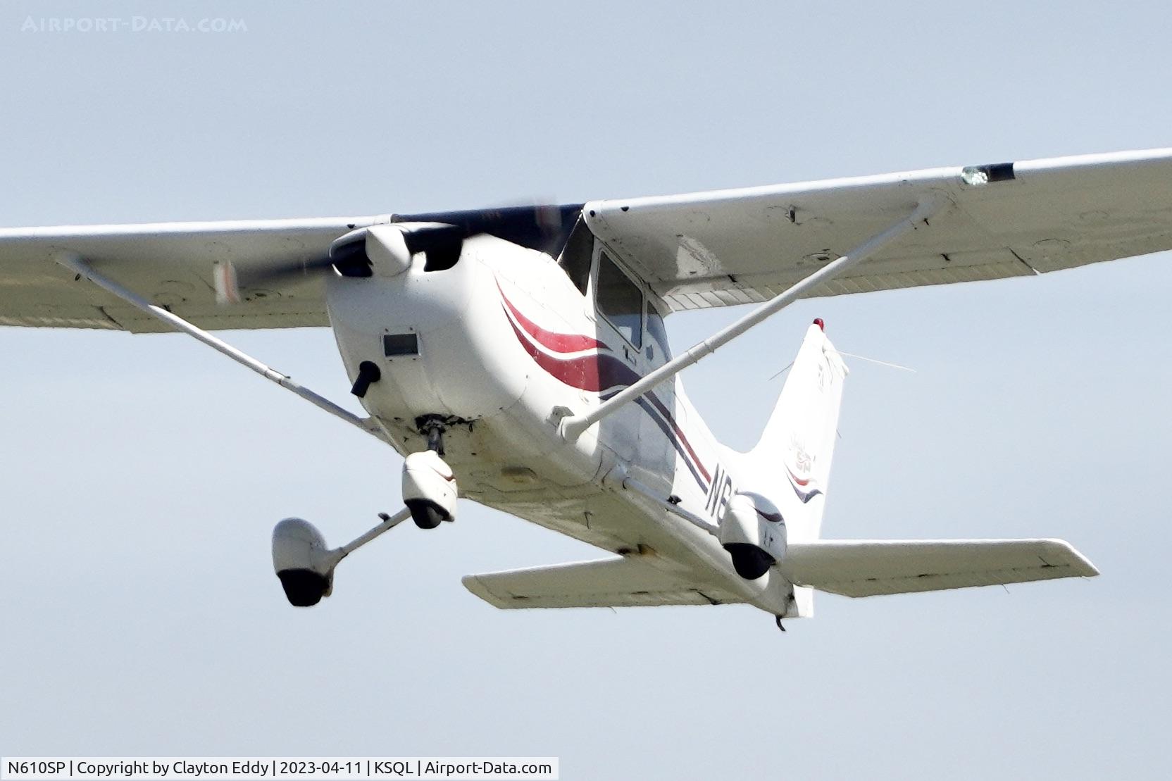 N610SP, 2000 Cessna 172S Skyhawk SP C/N 172S8591, San Carlos Airport in California 2023.