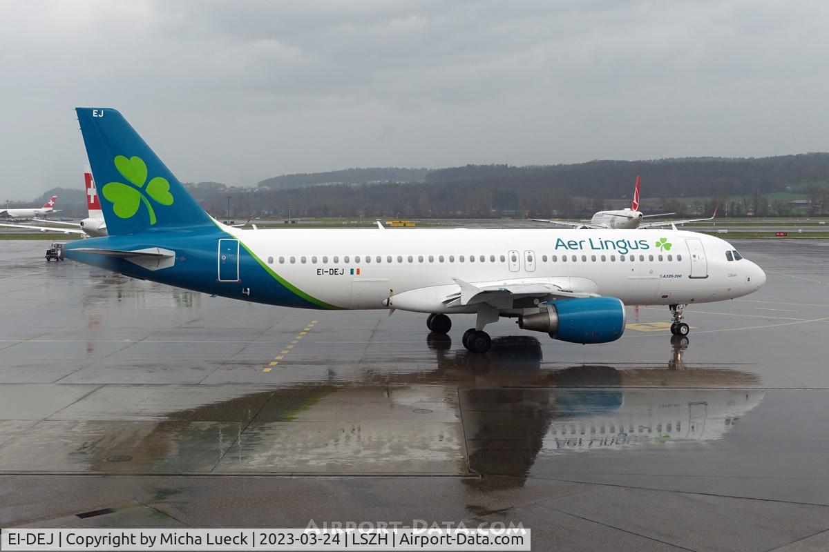 EI-DEJ, 2005 Airbus A320-214 C/N 2364, Reflections