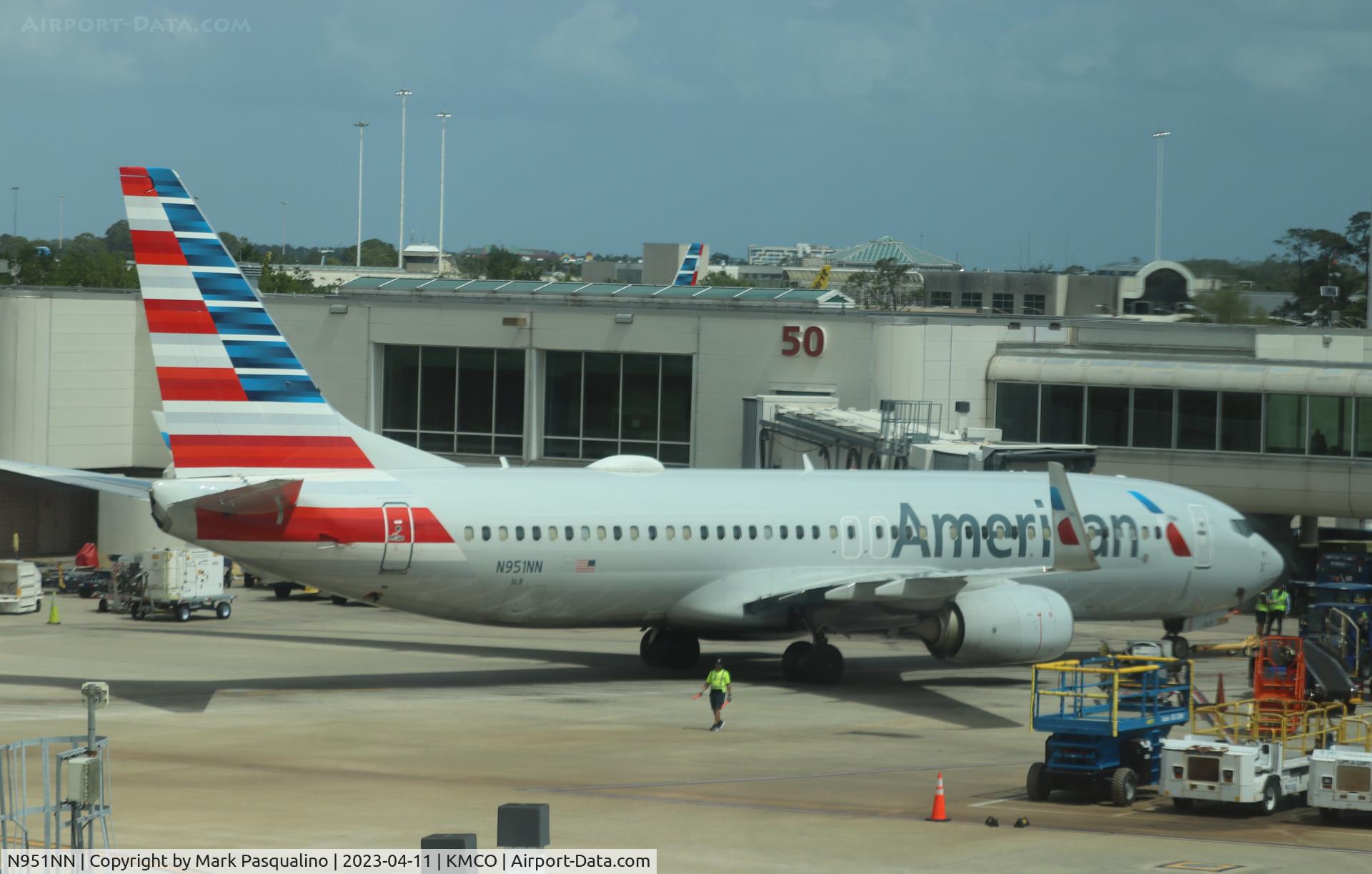 N951NN, 2014 Boeing 737-823 C/N 33327, Boeing 737-823