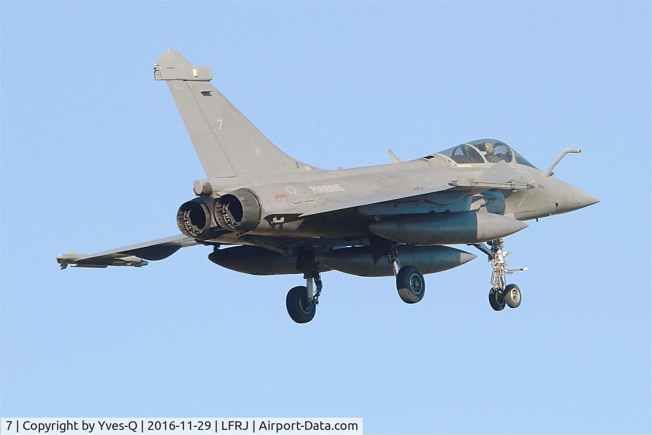 7, Dassault Rafale M C/N 7, Dassault Rafale M, On final rwy 08, Landivisiau naval air base (LFRJ-LDV)