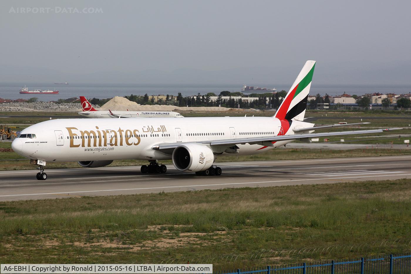 A6-EBH, 2005 Boeing 777-31H/ER C/N 32707, at ist