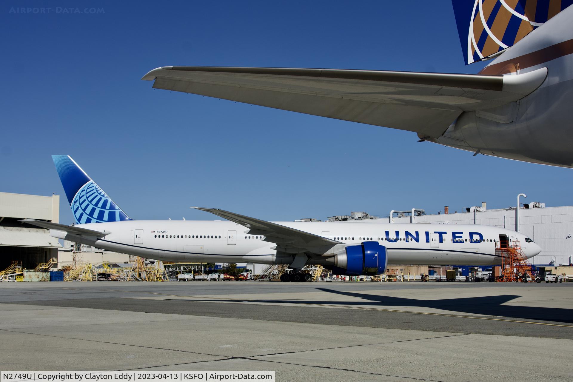 N2749U, 2019 Boeing 777-300/ER C/N 66589, SFO 2023.