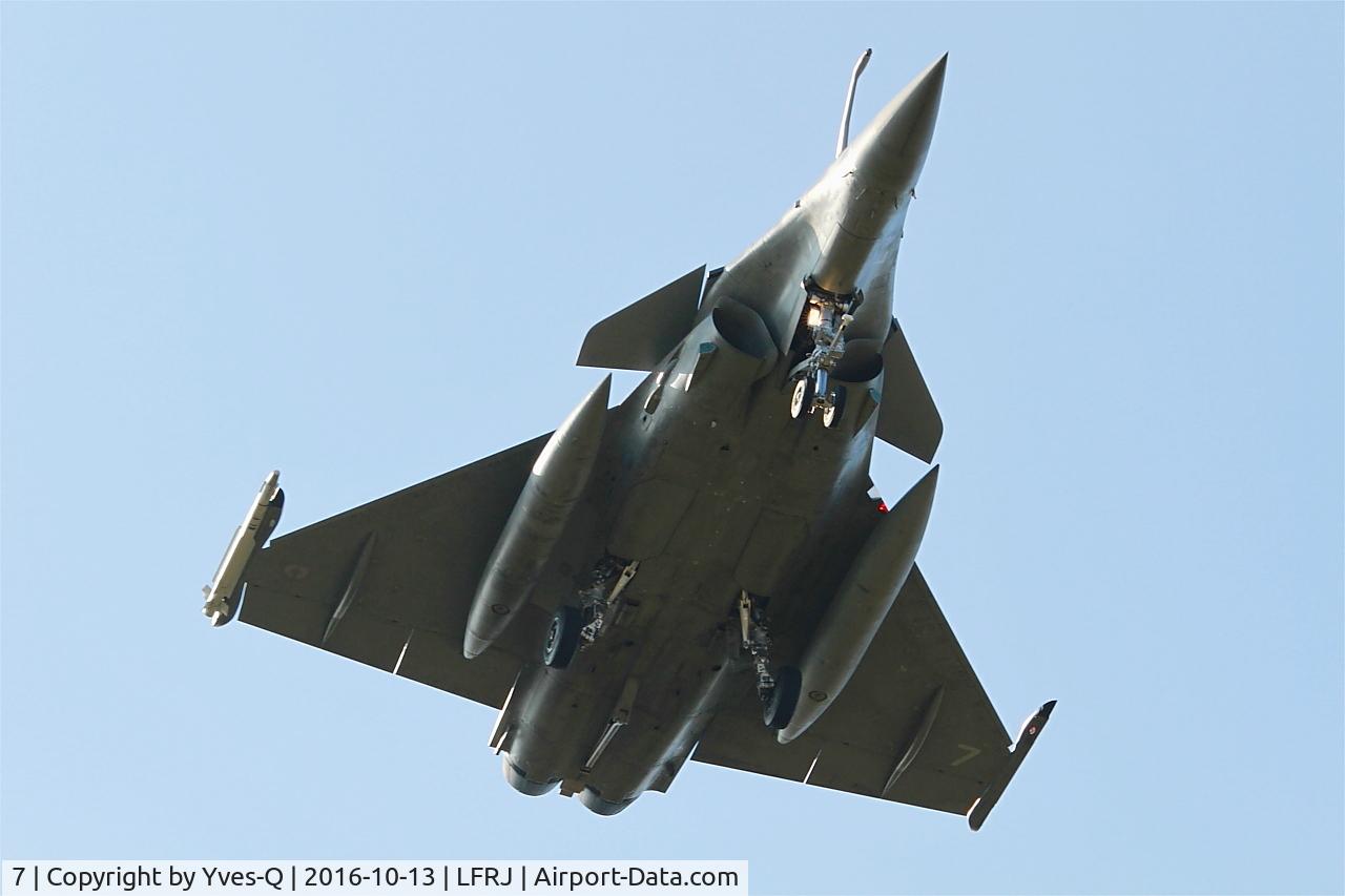 7, Dassault Rafale M C/N 7, Dassault Rafale M, On final rwy 08, Landivisiau naval air base (LFRJ-LDV)