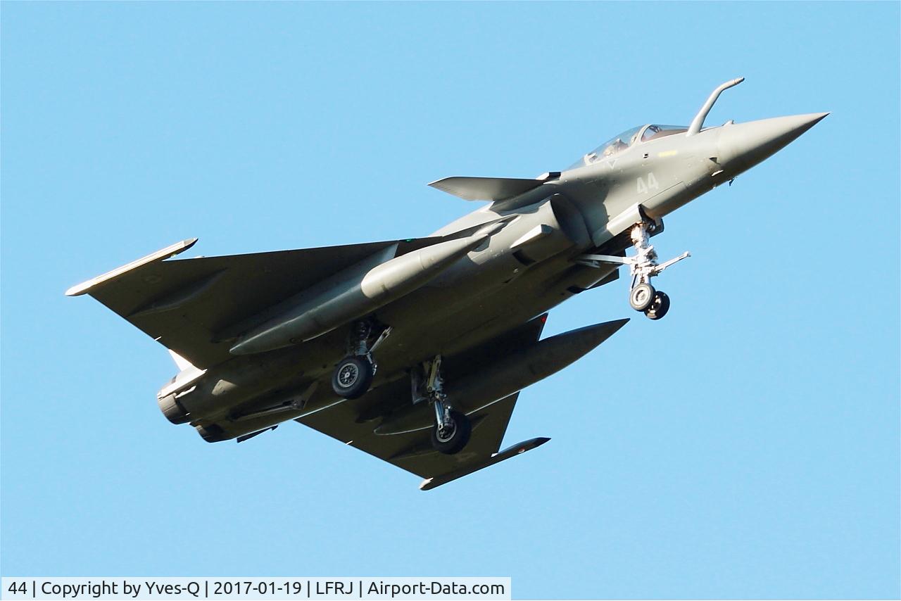 44, 2015 Dassault Rafale M C/N 44, Dassault Rafale M, On final rwy 08, Landivisiau naval air base (LFRJ-LDV)