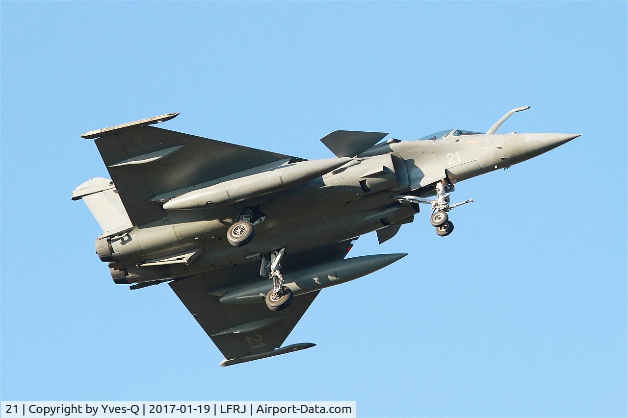 21, Dassault Rafale M C/N 21, Dassault Rafale M, On final rwy 08, Landivisiau naval air base (LFRJ-LDV)